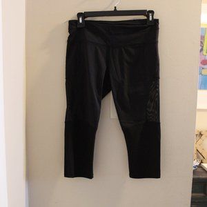 Lululemon Crop Mesh Leggins size 6
